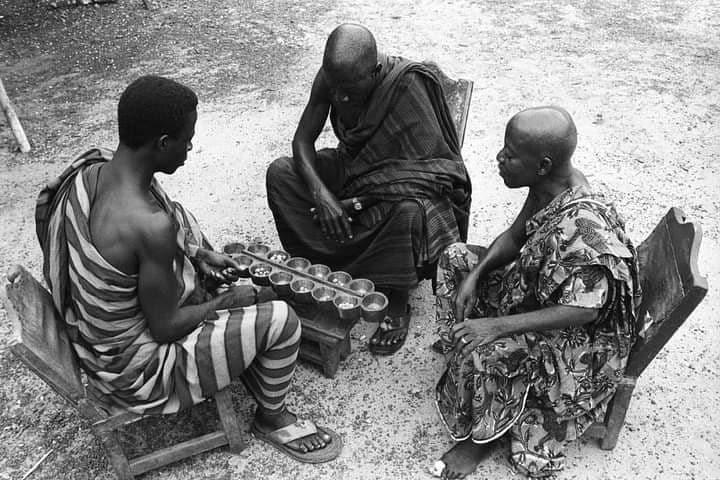 jeu-awale-photographie-ancienne-afrique