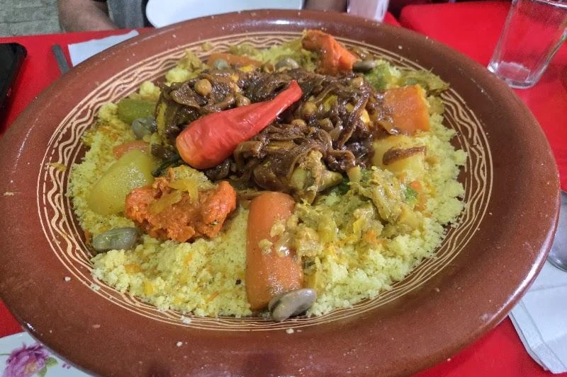 Chez Lhaja, Rabat Couscous du vendredi chez Lhaja, cantine de la médina de Rabat